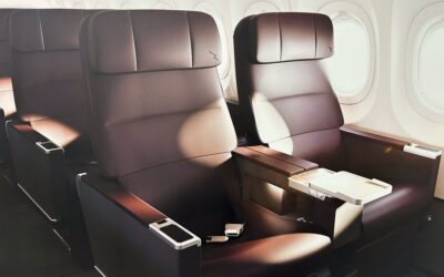 Qantas reveals new 737 business class, economy