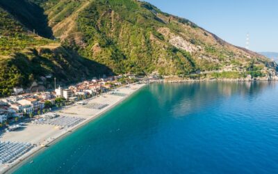 Ryanair’s cheapest new destination has beautiful beaches & wine for £3 a bottle