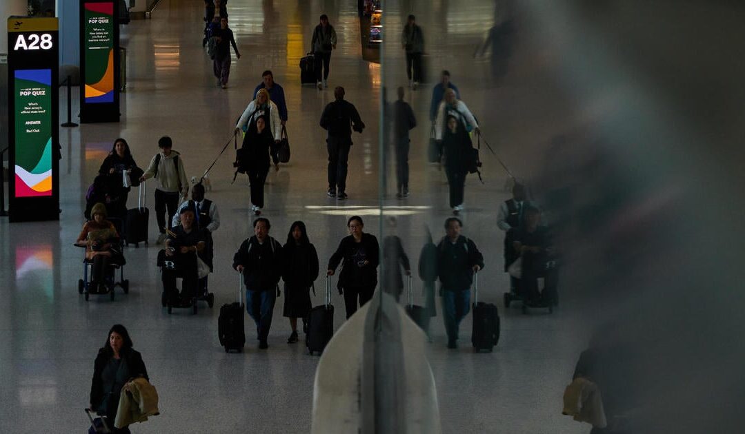 Spring break travel is expected to break records, despite higher costs. Here’s how you can save