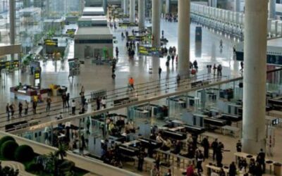 Business as usual at Malaga Airport, but blackout road chaos grounds hundreds of passengers