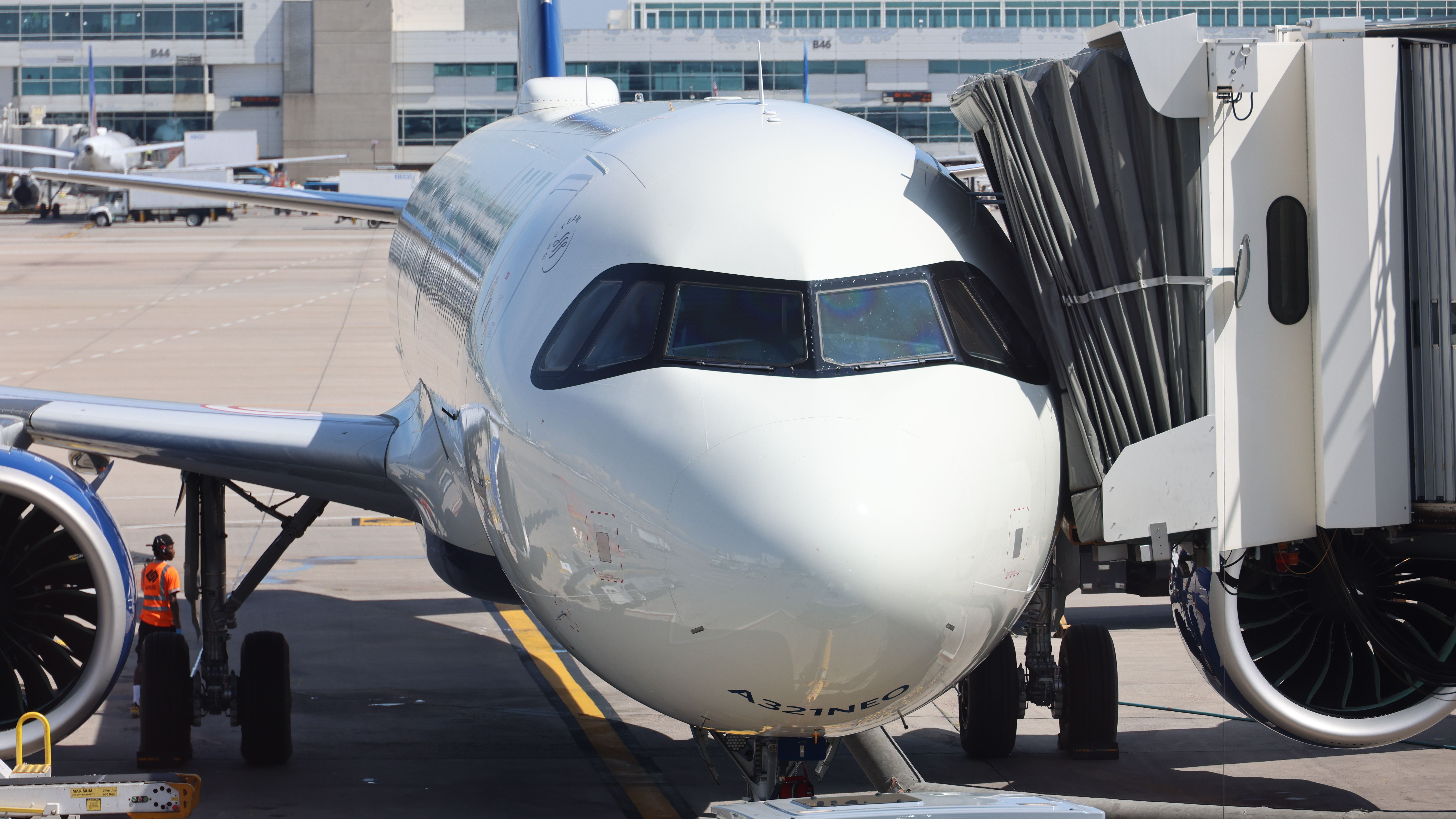 Denver International Airport’s “Policy” Allowed CEO & Executives To Fly Business Class To Madrid For $19,000